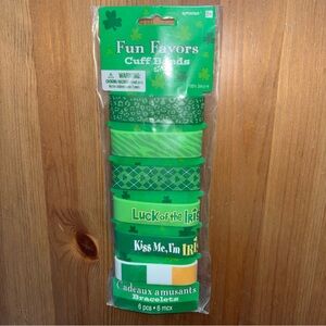 Amscan Fun Favors Green Cuff Bracelets